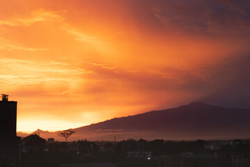 Fototapeta premium sunset in the mountains