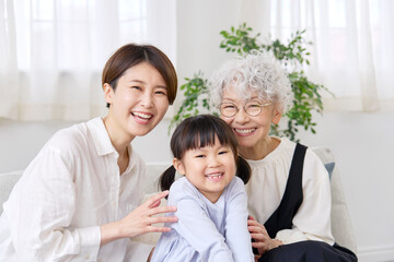 三世代ポートレート　リビング
