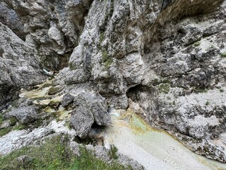 The Suhi potok Stream or Dry Creek in Zadnja Trenta, Bovec (Triglav National Park, Slovenia) - Der Bach Suhi potok in Zadnja Trenta (Triglav-Nationalpark, Slowenien) - Suhi potok (desni pritok Vrsnika