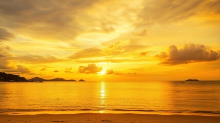 Fototapeta premium Golden Sunset Over Calm Ocean