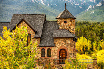 Fall colors and autumn in Rocky Mountain National Park, Colorado. Estes Park, Colorado.
