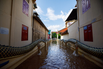 Chiang Mai city flooded as Ping River overflows