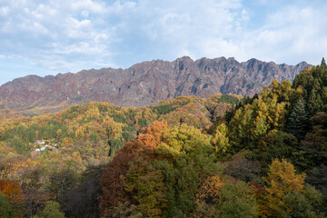 戸隠連峰と紅葉
