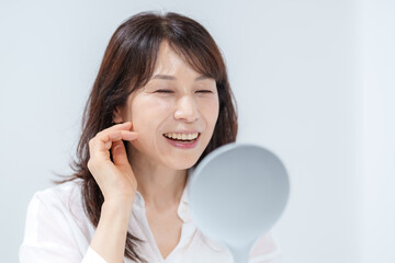 女性　スキンケア