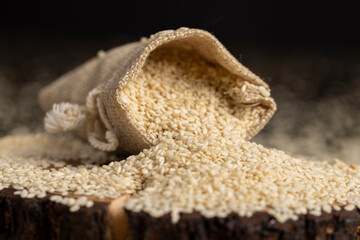 white sesame seeds for use in cooking