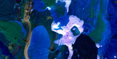 An Artistic Illustration Featuring Gold, Color, and Texture
