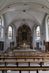 Blick in St. Antonius Kirche im Zentrum von Bad Wünnenberg in Nordrhein-Westfalen	