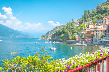 Varenna, village touristique avec des maisons colorées du lac de Côme, Italie.