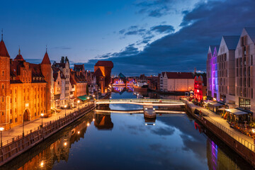 Obraz premium The Main Town of Gdansk at dawn, Poland.