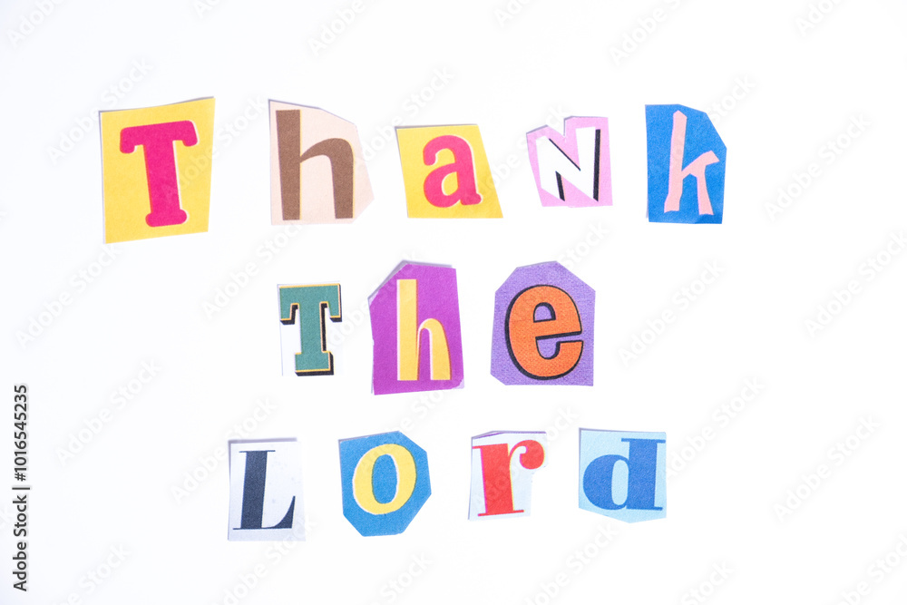 Fototapete fun cut out newspaper style typescript with phrase thank the lord. isolated on clean white backgroun
