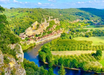 Obraz premium view of the river Dordogne in France