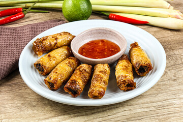 Vietnamese fried stuffed spring roll