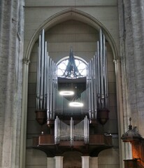 Orgel in Kathedrale in Beauvais