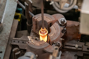 Glass blowing with mold