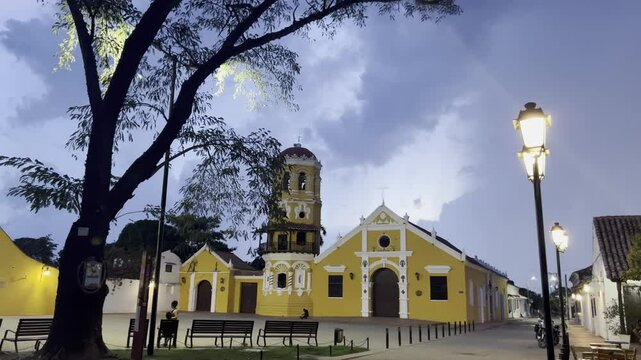 mompox santa barbara