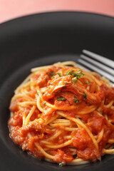 トマトソースを使ったパスタ