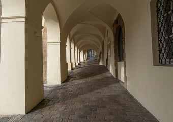 Obraz premium Arcades in the old town.