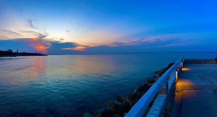 Obraz premium sunset over the sea