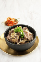 Korean Oxtail Soup or Kkori Gomtang