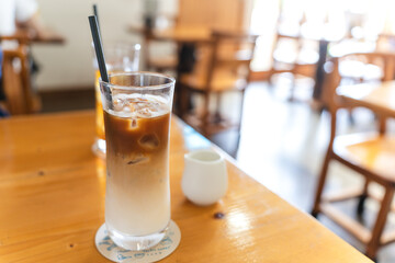 おしゃれカフェのカフェラテ