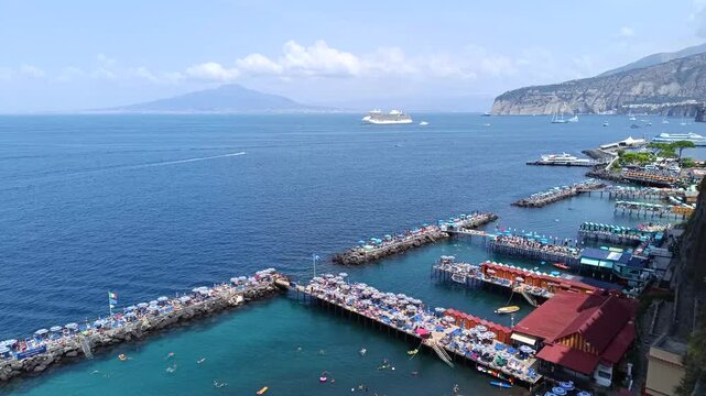 vue des plages de la ville de Sorrente