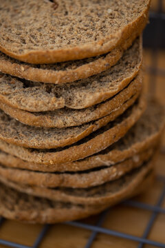 Wholemeal bread toast 