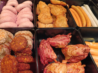 Fleischauslage bei einem Metzger in Deutschland
