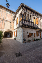 castelnau de montmiral