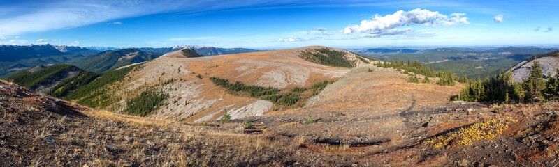 Forgetmenot Ridge Fall Colours Canadian Rockies Landscape Panorama.  Scenic Kananaskis Provincial Park Natural Area Alberta Foothills Rolling Hills Autumn Hiking 