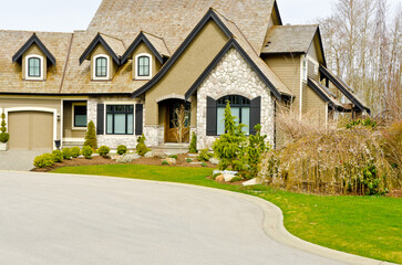 Houses in suburb at Summer in the north America. Luxury houses with nice landscape.