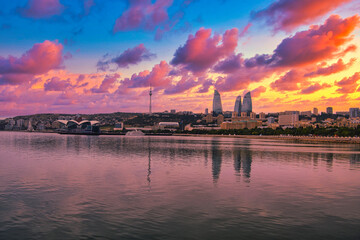 Naklejka premium カスピ海の沿岸都市・バクーの美しい夕景