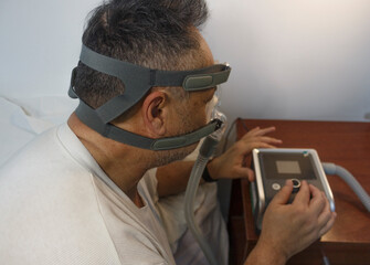 Adjusting CPAP Machine Before Bed