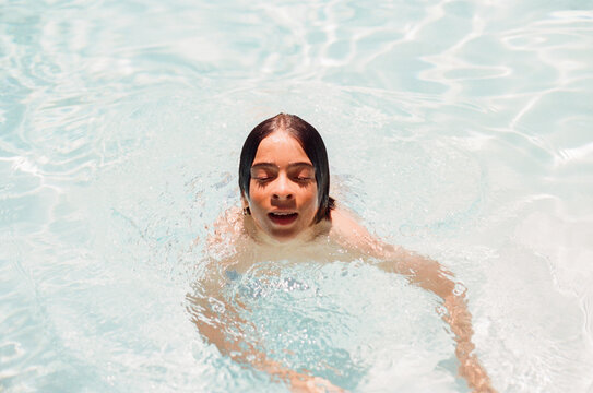 Tween pool