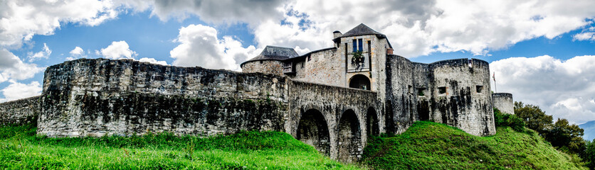 Discovering the village of Mauleon-Licharre and its old fortified castle in the French Basque Country