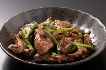 レバニラ炒め（鶏レバー）