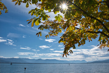 Bodensee, Herbst am Wasser bei Lindau