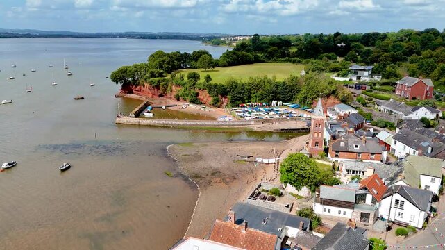 Lympstone in Devon, town and harbour