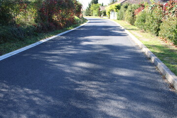 Allée gravier enrobé, design extérieur, aménagement extérieur paysager