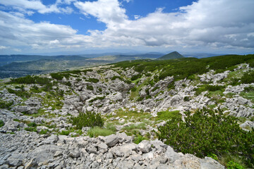 Doline im Čvrsnica-Gebirge - Naturpark Blidinje, Bosnien und Herzegowina // Doline in the Čvrsnica mountains - Blidinje Nature Park, Bosnia and Herzegovina