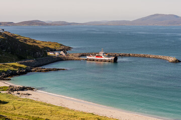 Prom w terminalu promowym na wyspie Eriskay © PawelCichowski