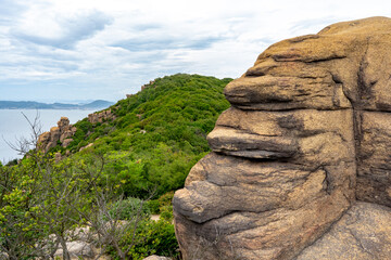 王子が岳 ニコニコ岩の風景