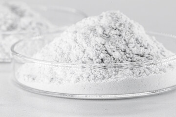 Flocculants, chemical substances that bind particles suspended in liquids, used in the treatment of water and effluents