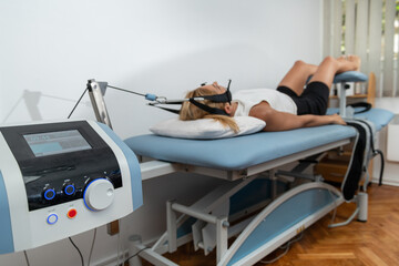 Mechanical cervical traction gently stretch the neck, alleviate cervical spine pressure, reduce...