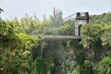 Pont suspendu de la rivière de l'Est