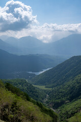 五色山へ続く登山道から望む湯ノ湖　栃木県日光市日光国立公園