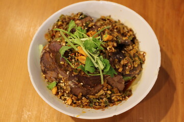 Northeastern Chinese cuisine: drooling lamb