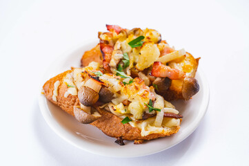 秋の味覚　きのこのオープンサンド