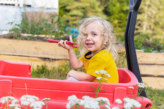 Little red wagon for toddlers deals