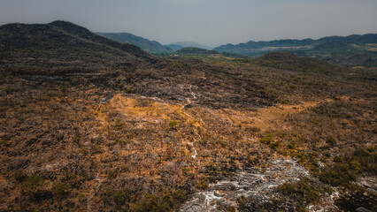 Travessia Natureza Chapada Veadeiros Cerrado Rio Preto Cachoeira Caminhada Trekking Paisagem Seca...