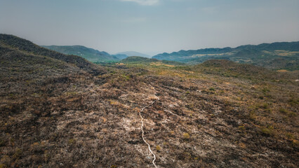 Travessia Natureza Chapada Veadeiros Cerrado Rio Preto Cachoeira Caminhada Trekking Paisagem Seca...